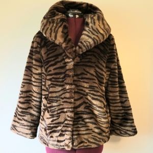 VTG Dale Dressin faux fur coat NWOT